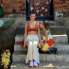 Kourtney Kardashian et sa fille Penelope à Bali, en Indonésie. Octobre 2018.