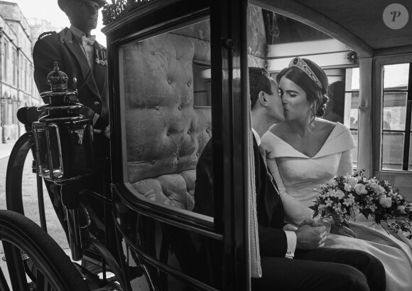 La princesse Eugenie d'York et Jack Brooksbank photographiés le jour de leur mariage, le 12 octobre 2018 à Windsor. © Alex Bramall/Photoshot/ABACAPRESS.COM