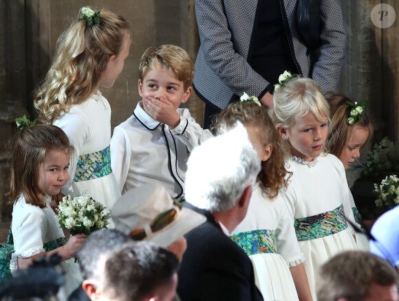 La princesse Charlotte de Cambridge, Savannah Philips, le prince George de Cambridge et Mia Tindall au mariage de la princesse Eugenie d'York et Jack Brooksbank en la chapelle Saint-George au château de Windsor le 12 octobre 2018.