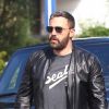 Ben Affleck souriant à la sortie de l'église à Pacific Palisades, le 28 octobre 2018.