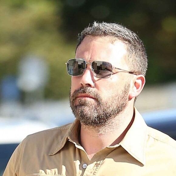 Ben Affleck semble en pleine forme à son arrivée à la messe dominicale à Palisades. Ben Affleck, qui a fait une cure de désintoxication au mois d'août sous la pression de son ex-épouse Jennifer Garner, s’est refait une santé! Le 21 octobre 2018