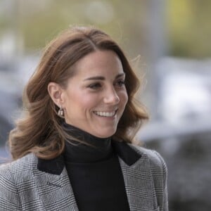 Le prince William et la duchesse Catherine de Cambridge arrivent à un événement de Coach Core au Basildon Sporting Village à Basildon dans l'Essex, le 30 octobre 2018.