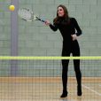  Kate Middleton répond toujours présente pour jouer au tennis ! La duchesse de Cambridge et le prince William étaient le 30 octobre 2018 à Basildon dans l'Essex pour un de Coach Core, programme soutenu par la Fondation royale. 