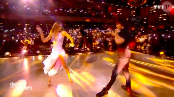 Iris Mittenaere et Anthony Colette dans "Danse avec les stars 9" sur TF1, le 3 novembre 2018.