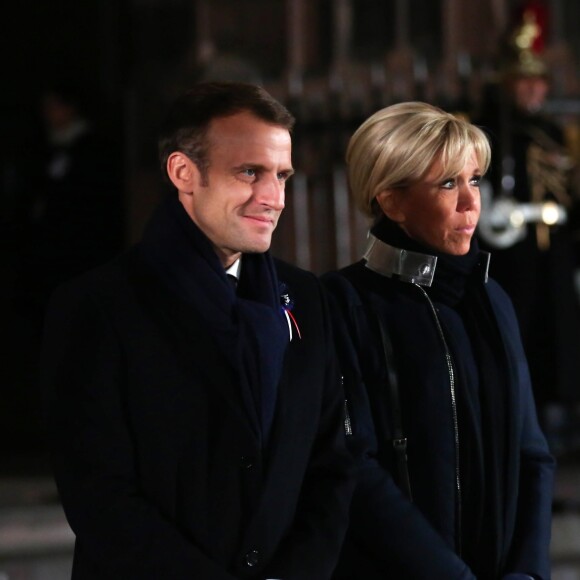 Le couple présidentiel, le président de la République française Emmanuel Macron et sa femme la Première Dame Brigitte Macron (Trogneux) ont accueilli le président de la République fédérale d'Allemagne et sa femme avec une cérémonie militaire, avant de pénétrer dans la cathédrale Notre-Dame de Strasbourg pour un concert d'oeuvres de Debussy et Beethoven à Strasbourg, France, le 4 Novembre 2018, pour lancer une semaine de commémorations du centenaire de l'armistice de la Première Guerre mondiale. La Première Dame française est vêtue d'une veste zippée à col métallisé signée Louis Vuitton, la même que le soir de l'élection de son mari. © Stéphane Lemouton/Bestimage