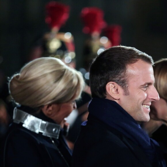 Le couple présidentiel, le président de la République française Emmanuel Macron et sa femme la Première Dame Brigitte Macron (Trogneux) ont accueilli le président de la République fédérale d'Allemagne Frank-Walter Steinmeier et sa femme Elke Büdenbender avec une cérémonie militaire, avant de pénétrer dans la cathédrale Notre-Dame de Strasbourg pour un concert d'oeuvres de Debussy et Beethoven à Strasbourg, France, le 4 Novembre 2018, pour lancer une semaine de commémorations du centenaire de l'armistice de la Première Guerre mondiale. La Première Dame française est vêtue d'une veste zippée à col métallisé signée Louis Vuitton, la même que le soir de l'élection de son mari. © Stéphane Lemouton/Bestimage
