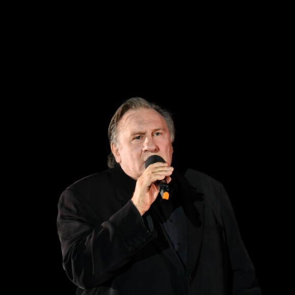 Exclusif - Gérard Depardieu chante "Barbara" sur la scène du palais des congrès Atlantia en pré-ouverture du 5ème festival du cinéma et musique de film de la Baule le 3 novembre 2018.  © José Texeira/Bestimage
