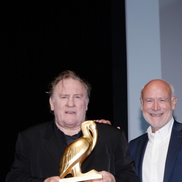 Exclusif - - Gérard Depardieu reçoit un Ibis d'or pour l'ensemble de sa carrière sur la scène du palais de congrès Atlantia lors du 5ème festival du cinéma et musique de film de la Baule le 3 novembre 2018. © Rachid Bellak/Bestimage