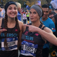 Teri Hatcher et sa fille Emerson complices dans l'effort au marathon de New York