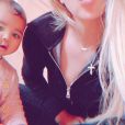 Khloé Kardashian et sa fille True sur une photo publiée sur son compte Instagram en octobre 2018.