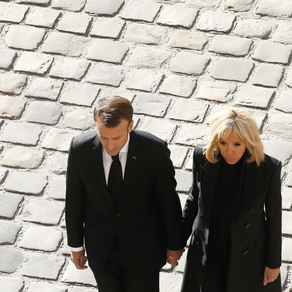 Emmanuel Macron et sa femme Brigitte - Arrivées à l'hommage national à Charles Aznavour à l'Hôtel des Invalides à Paris. Le 5 octobre 2018 © Jacovides-Moreau / Bestimage