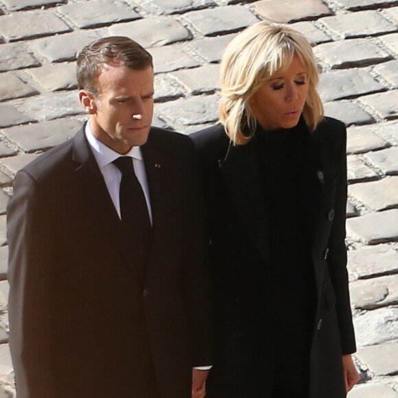 Emmanuel Macron et sa femme Brigitte - Arrivées à l'hommage national à Charles Aznavour à l'Hôtel des Invalides à Paris. Le 5 octobre 2018 © Jacovides-Moreau / Bestimage