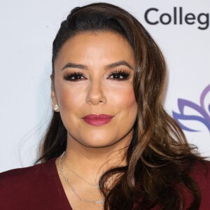 Eva Longoria - Les célébrités posent lors du photocall de la soirée de gala de la fondation Eva Longoria à Beverly Hills le 8 novembre 2018.