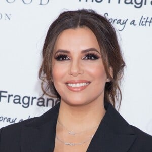 Eva Longoria - Les célébrités posent lors du photocall de la soirée Global Gift à Londres le 2 novembre 2018.