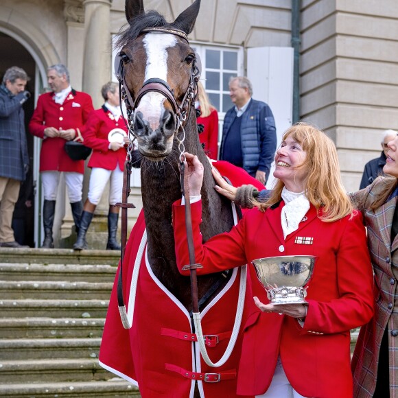 Le prince Frederik et la princesse Mary de Danemark ont assisté avec trois de leurs enfants, Isabella, Vincent et Joséphine, à la chasse Hubertus, une course équestre, le 4 novembre 2018 au pavillon de chasse Hermitage à Kongens.