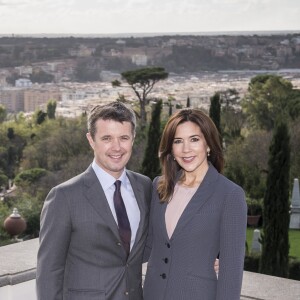 Le prince Frederik de Danemark et la princesse Mary lors d'une conférence à la Villa Miani à Rome le 7 novembre 2018.