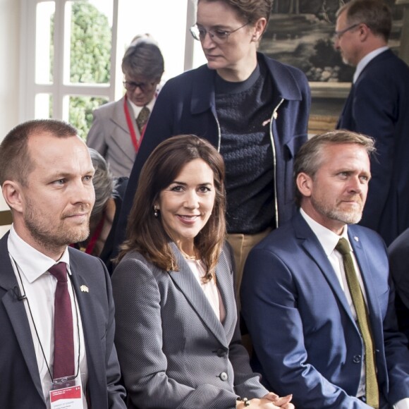 Le prince Frederik de Danemark et la princesse Mary lors d'une conférence à la Villa Miani à Rome le 7 novembre 2018.