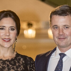 Le prince Frederik et la princesse Mary de Danemark ont pris part à l'hôtel Waldorf Astoria de Rome à un dîner officiel avec les 36 chefs d'entreprise qui les accompagnaient dans leur visite officielle à Rome, le 7 novembre 2018.