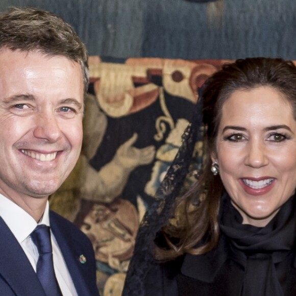 Le prince Frederik et la princesse Mary de Danemark ont été reçus en audience par le pape François au Vatican lors de leur visite officielle à Rome, le 8 novembre 2018