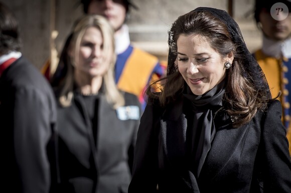 Le prince Frederik et la princesse Mary de Danemark ont été reçus en audience par le pape François au Vatican lors de leur visite officielle à Rome, le 8 novembre 2018