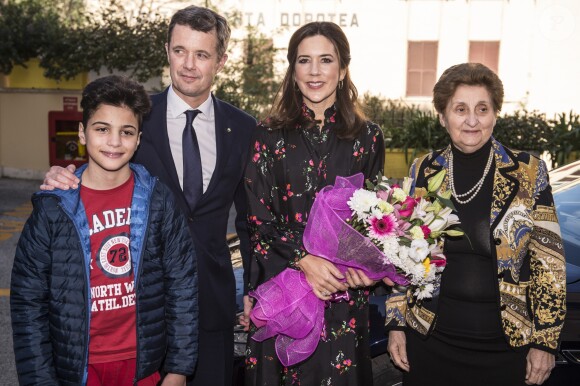 Le prince Frederik et la princesse Mary de Danemark ont visité l'hôpital pour enfants Bambino Gesu à Rome le 8 novembre 2018, en clôture de leur visite officielle.