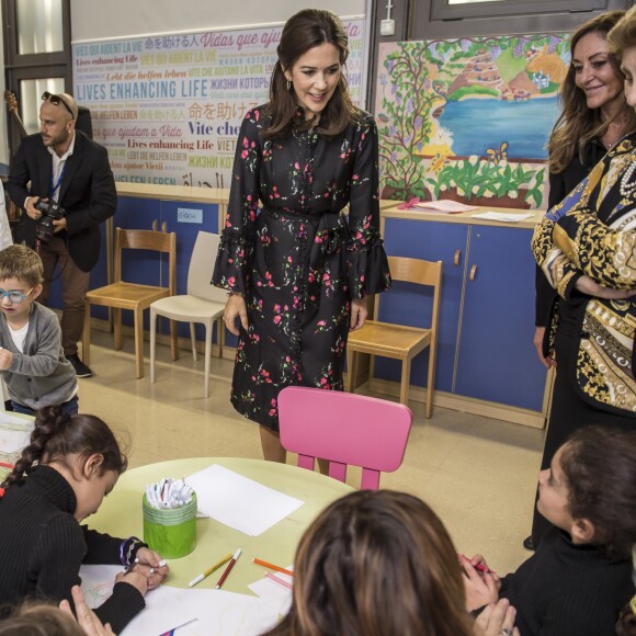 Le prince Frederik et la princesse Mary de Danemark ont visité l'hôpital pour enfants Bambino Gesu à Rome le 8 novembre 2018, en clôture de leur visite officielle.