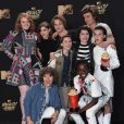 Millie Bobby Brown et toute l'équipe de la série 'Stranger Things' au MTV Movie &amp; TV awards 2017 à l'auditorium de Shrine à Los Angeles, le 7 mai 2017
