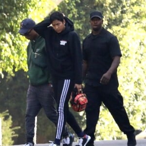 Pharrell Williams arrive chez son ami Puff Daddy pour assister à la cérémonie organisée en mémoire de son ex compagne Kim Porter décédée jeudi 15 novembre à son domicile de Toluca Lake, dans le comté de Los Angeles, le 18 novembre 2018