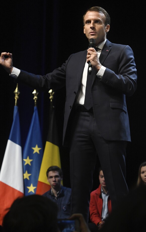 Le président Emmanuel Macron - Le président de la République française lors d'une conférence-débat sur l'Europe à l'université de Louvain-La-Neuve en présence du premier ministre de la Belgique le 20 novembre 2018.