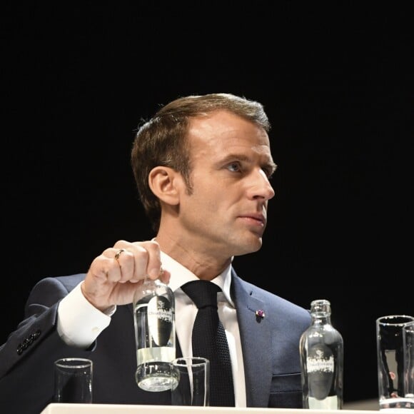 Le président Emmanuel Macron, le premier ministre de la Belgique Charles Michel - Le président de la République française lors d'une conférence-débat sur l'Europe à l'université de Louvain-La-Neuve en présence du premier ministre de la Belgique le 20 novembre 2018.