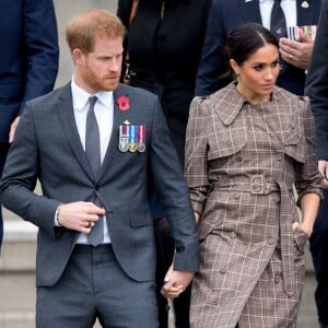 Le prince Harry, duc de Sussex, et Meghan Markle, duchesse de Sussex, enceinte assistent à une cérémonie de bienvenue traditionnelle "Hongi" sur les pelouses de la Government House à Wellington, Nouvelle-Zélande, le 28 octobre 2018.