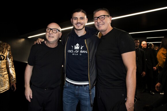 Domenico Dolce, Mauro Icardi, Stefano Gabbana au défilé de mode Dolce & Gabbana lors de la fashion week à Milan, le 25 février 2018.