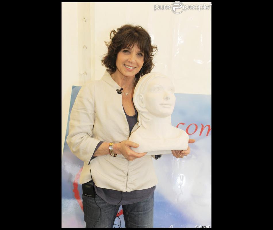 Stéphanie Fugain pour l'association Laurette Fugain, à ...