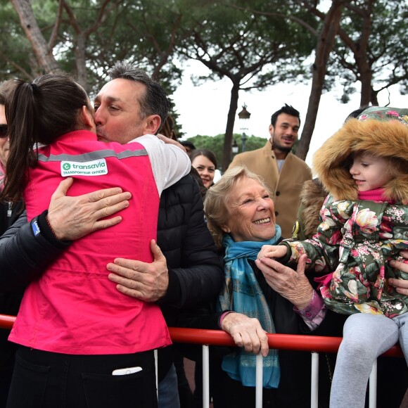 Daniel Ducruet, venu avec sa mère Maguy et sa fille Linoué, avec sa fille Pauline Ducruet lors du départ de celle-ci pour le Rallye Aïcha des Gazelles le 17 mars 2018 à Monaco. © Bruno Bebert/Bestimage