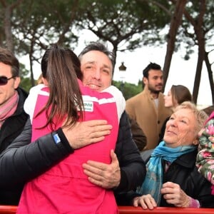 Daniel Ducruet avec sa fille Pauline Ducruet lors du départ de celle-ci pour le Rallye Aïcha des Gazelles le 17 mars 2018 à Monaco. © Bruno Bebert/Bestimage