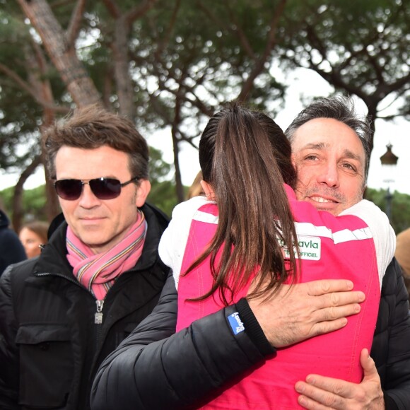Daniel Ducruet avec sa fille Pauline Ducruet lors du départ de celle-ci pour le Rallye Aïcha des Gazelles le 17 mars 2018 à Monaco. © Bruno Bebert/Bestimage