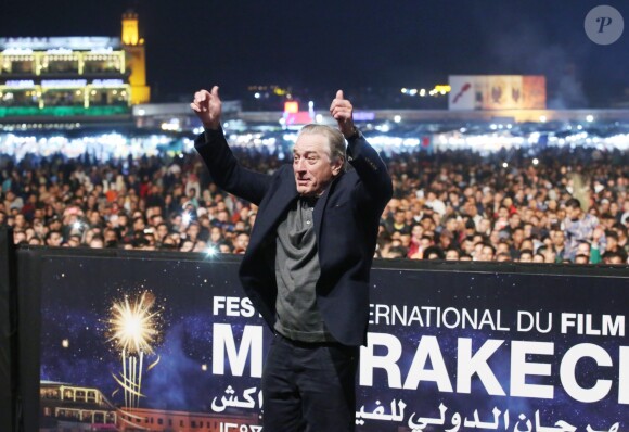Robert De Niro lors de son hommage sur la place Jemaa el-Fna lors du 17ème Festival international du Film de Marrakech au Maroc le 2 Decembre 2018. © Denis Guignebourg/Bestimage