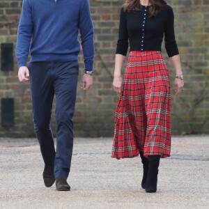 Le prince William, duc de Cambridge, et Catherine Kate Middleton, duchesse de Cambridge, arrivent à une fête de Noël pour le personnel de la RAF (Royal Air Force) Coningsby et Marham à Londres le 4 décembre 2018.