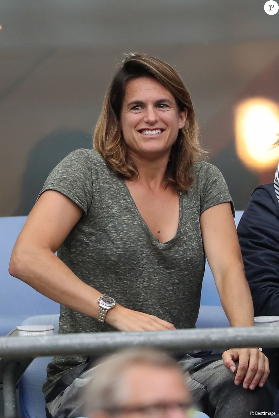 Amélie Mauresmo Lors Du Match Du Quart De Finale De L'UEFA Euro 2016 ...