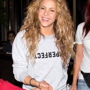 Exclusif - Shakira est allée dîner avec son fils Milan au restaurant 'The Cheesecake Factory' à Beverly Hills, le 3 septembre 2018.