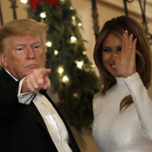 Le président Donald Trump et la première dame Melania Trump participent au bal du Congrès à la Maison Blanche à Washington le 15 décembre 2018.