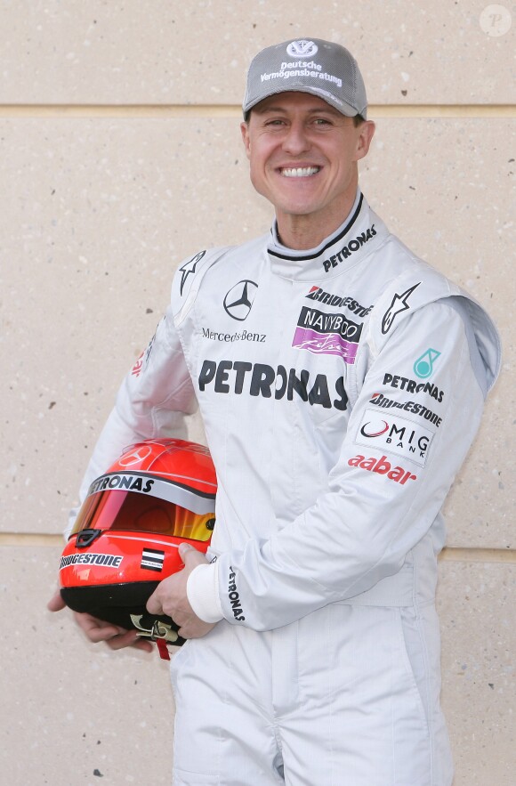 Michael Schumacher lors du grand prix de Formule 1 à BahreIn le 11 mars 2010.