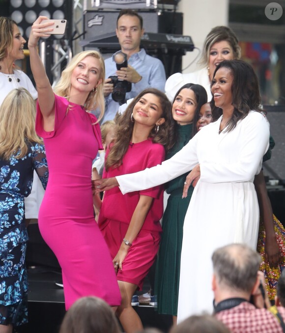 Zendaya Coleman, Karlie Kloss, Kelly Clarkson, Michelle Obama, Freida Pinto sur le plateau de l'émission "NBC's Today" pour célébrer la "Journée internationale de la Fille" à New York, le 11 octobre 2018.