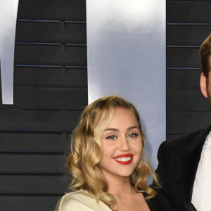 Miley Cyrus et sa compagne Liam Hemsworth - People à la soirée Vanity Fair Oscar Party au "Wallis Annenberg Center for the Performing Arts" à Beverly Hills le 4 mars 2018 © Birdie Thompson/AdMedia via ZUMA Wire/ Bestimage