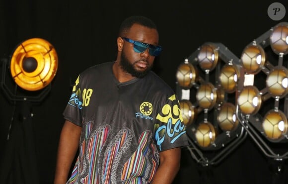 Exclusif - Maitre Gims en backstage de l'enregistrement de l'émission "La chanson Secrète" présentée par Nikos Aliagas à la Seine Musicale à Boulogne-Billancourt, qui sera diffusée le 29 décembre en prime time sur TF1. © D.Guignebourg-G.Gorassini / Bestimage