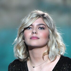 Exclusif - Louane Emera lors de l'enregistrement de l'émission "La chanson Secrète" présentée par Nikos Aliagas à la Seine Musicale à Boulogne-Billancourt, qui sera diffusée le 29 décembre en prime time sur TF1. © D.Guignebourg-G.Gorassini / Bestimage