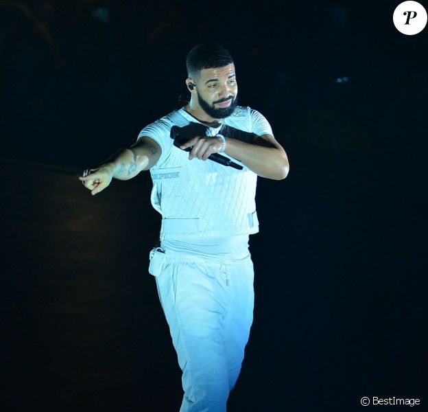 Drake en concert à l'American Airlines Arena à Miami le 13 novembre 2018.