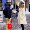 Wyatt Russell et sa mère Goldie Hawn lors d'une journée de shopping à Aspen le 23 décembre 2018.