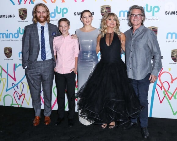 Wyatt Russell, Rider Robinson, Kate Hudson, Goldie Hawn et Kurt Russell - Les célébrités arrivent à la soirée de gala de la fondation "The Hawn" à Los Angeles le 3 novembre 2017.