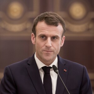 Le président de la République Emmanuel Macron est reçu par le président de la République du Tchad, Idriss Deby Itno, au palais présidentiel à N'Djamena. Le 23 décembre 2018. © Stéphane Lemouton / Bestimage